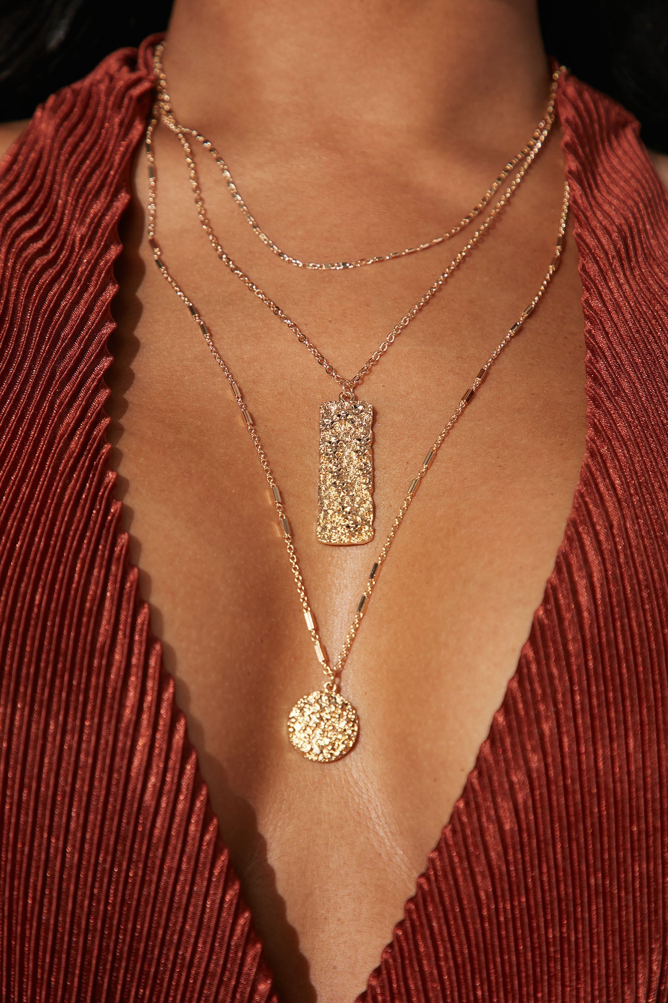 https://cdn.shopify.com/s/files/1/0293/9277/products/01-13-23Studio1_KJ_DJ_13-50-00_27_78N3792_Gold_P_1138_ES.jpg?v=1674260638
