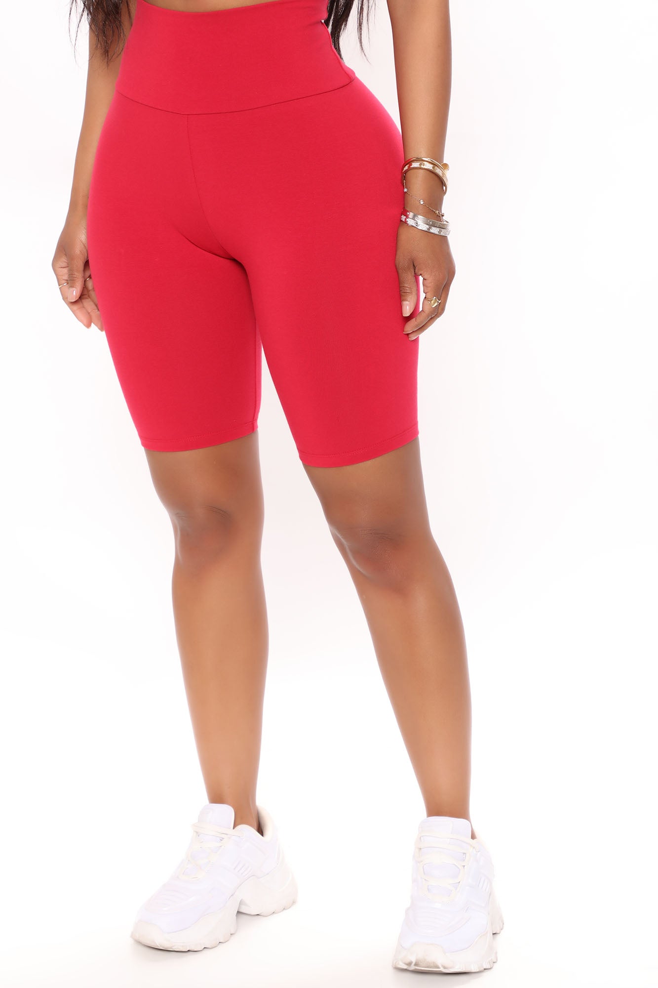 https://cdn.shopify.com/s/files/1/0293/9277/products/03-03-22Studio4_CE_KG_15-28-24_53_72529_Red_4674_EH.jpg?v=1708996863
