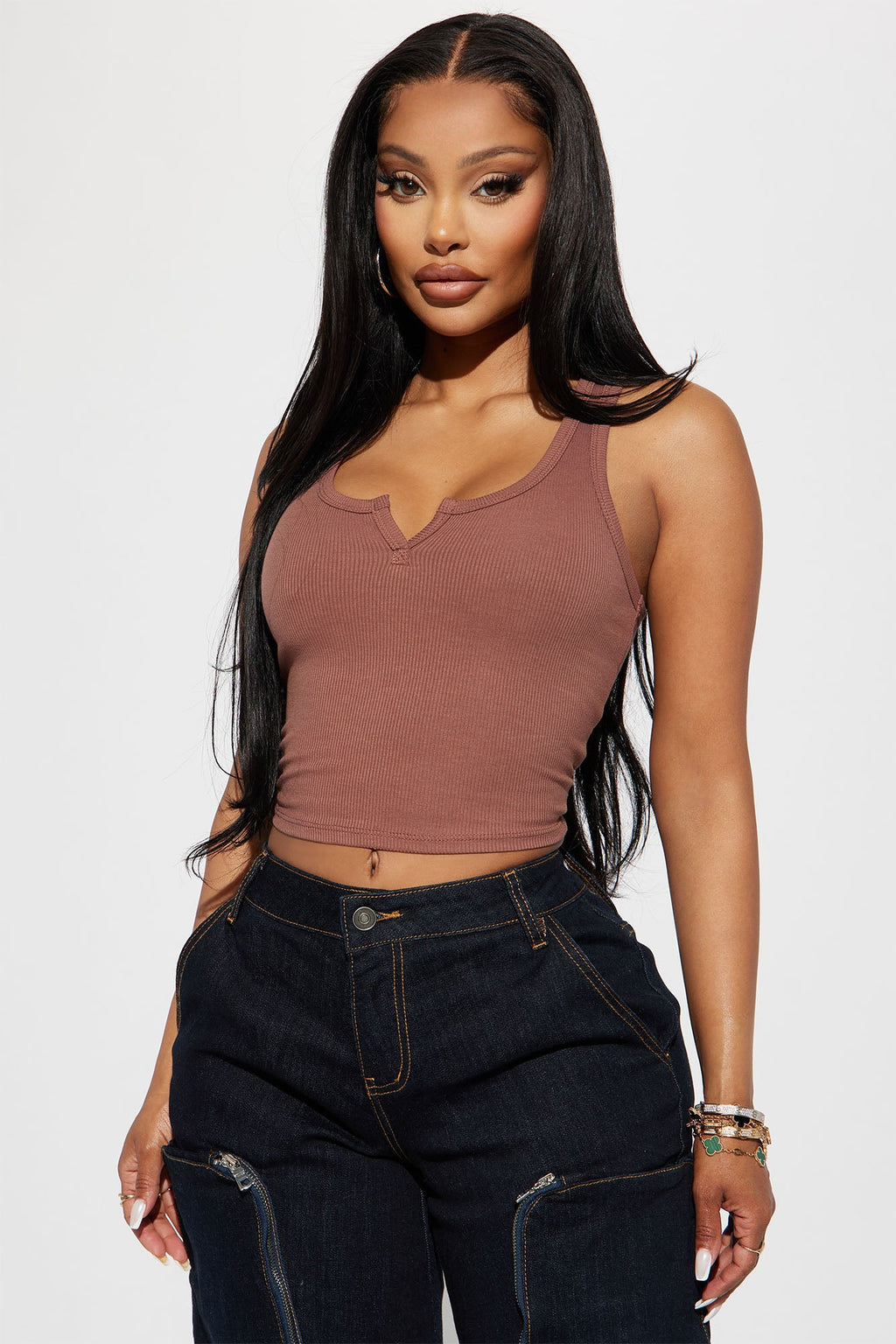 https://cdn.shopify.com/s/files/1/0293/9277/files/07-26-23Studio2_TK_RL_16-55-10_9_HT12116_Brown_17253_DQ_CM.jpg?v=1691108650