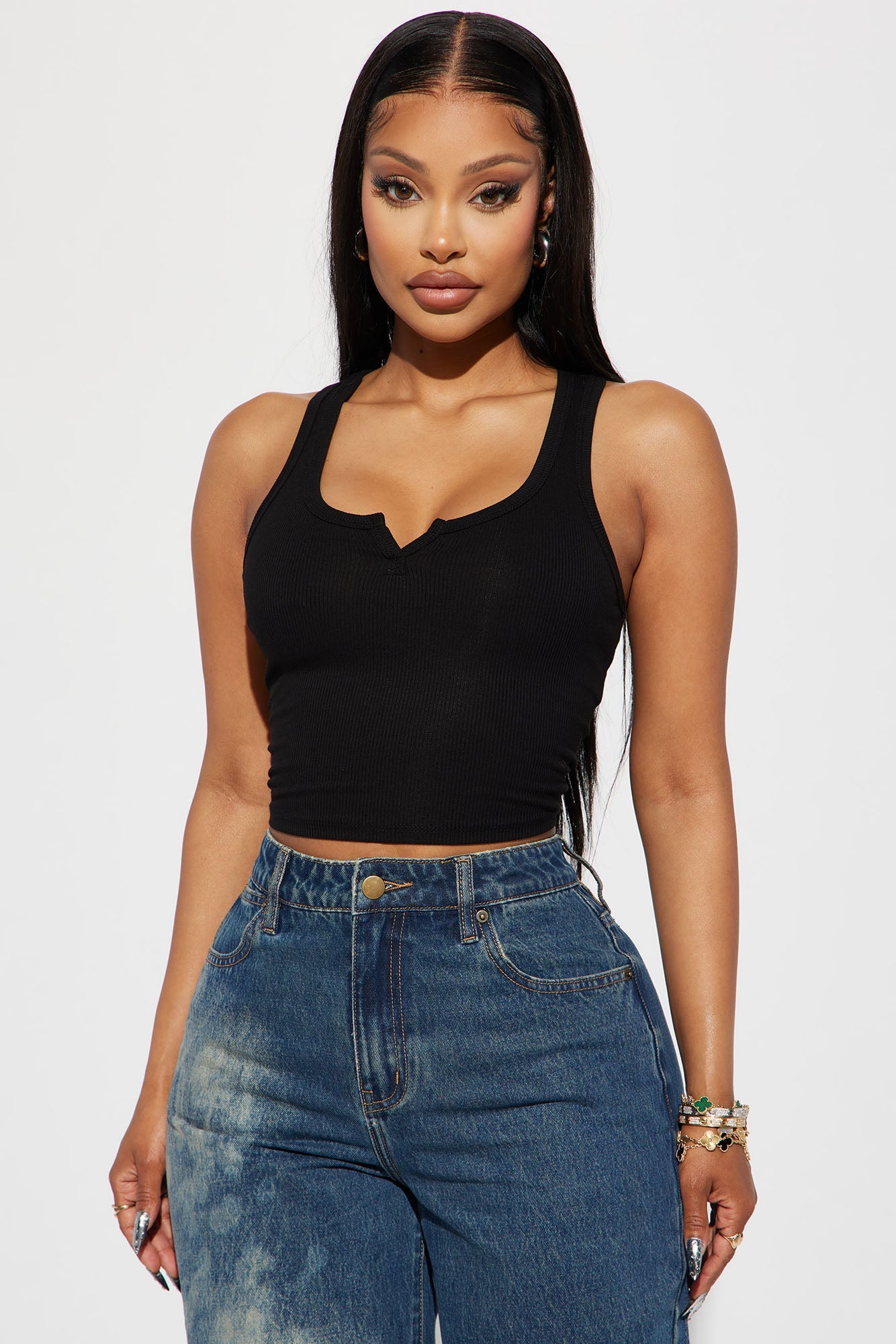 https://cdn.shopify.com/s/files/1/0293/9277/files/07-31-23Studio2_CXB_RL_14-49-50_7_HT12116_Black_46104_MP.jpg?v=1691021568